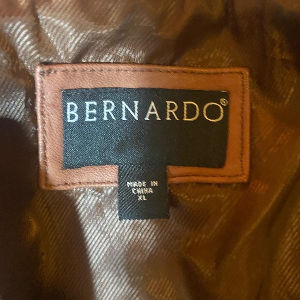 Bernardo Women's Tan/coffee with a hint of cream Leather Jacket - Picture 10 of 14